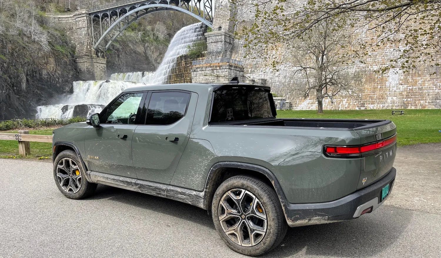Understanding the MSRP of the Rivian R1T to Qualify for the EV Tax Credit