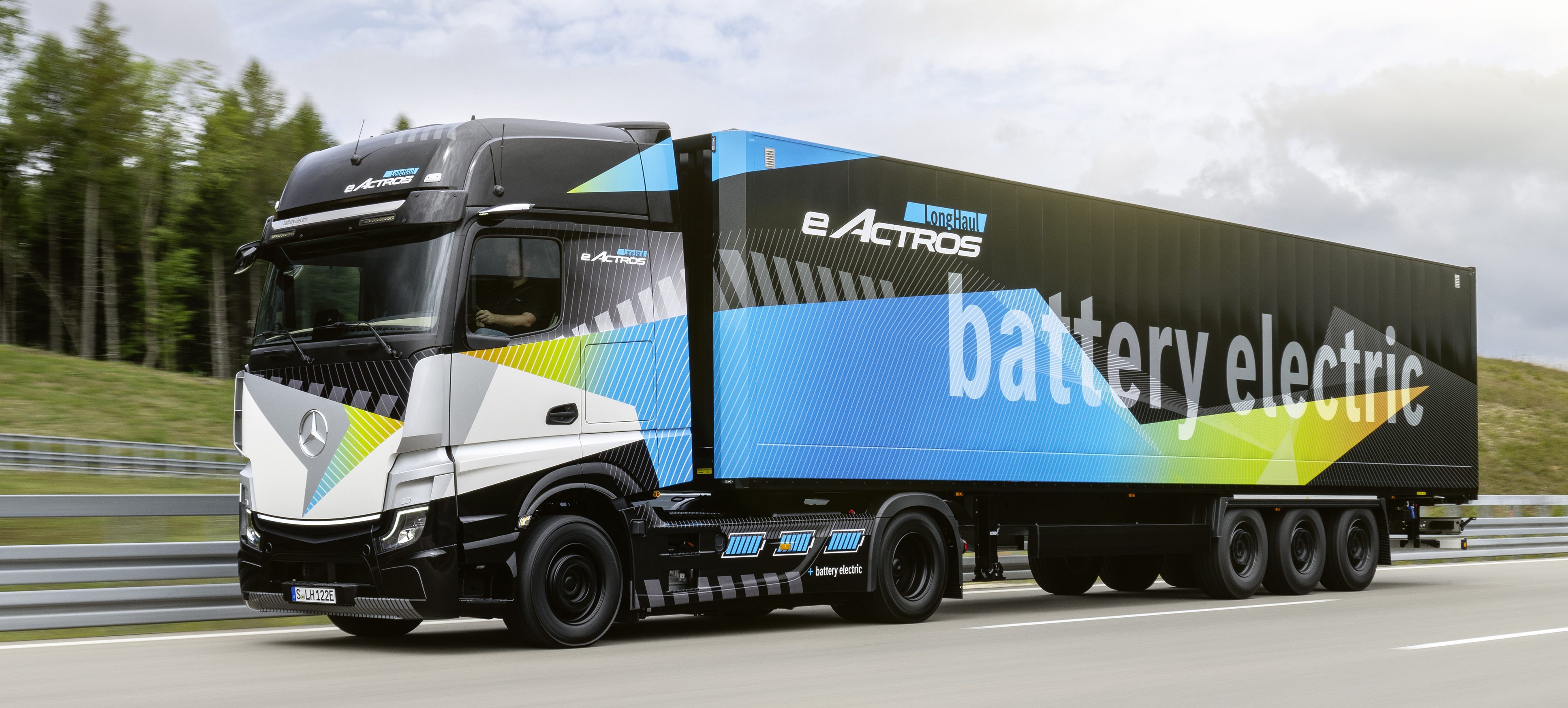 Mercedes benz actros deals electric