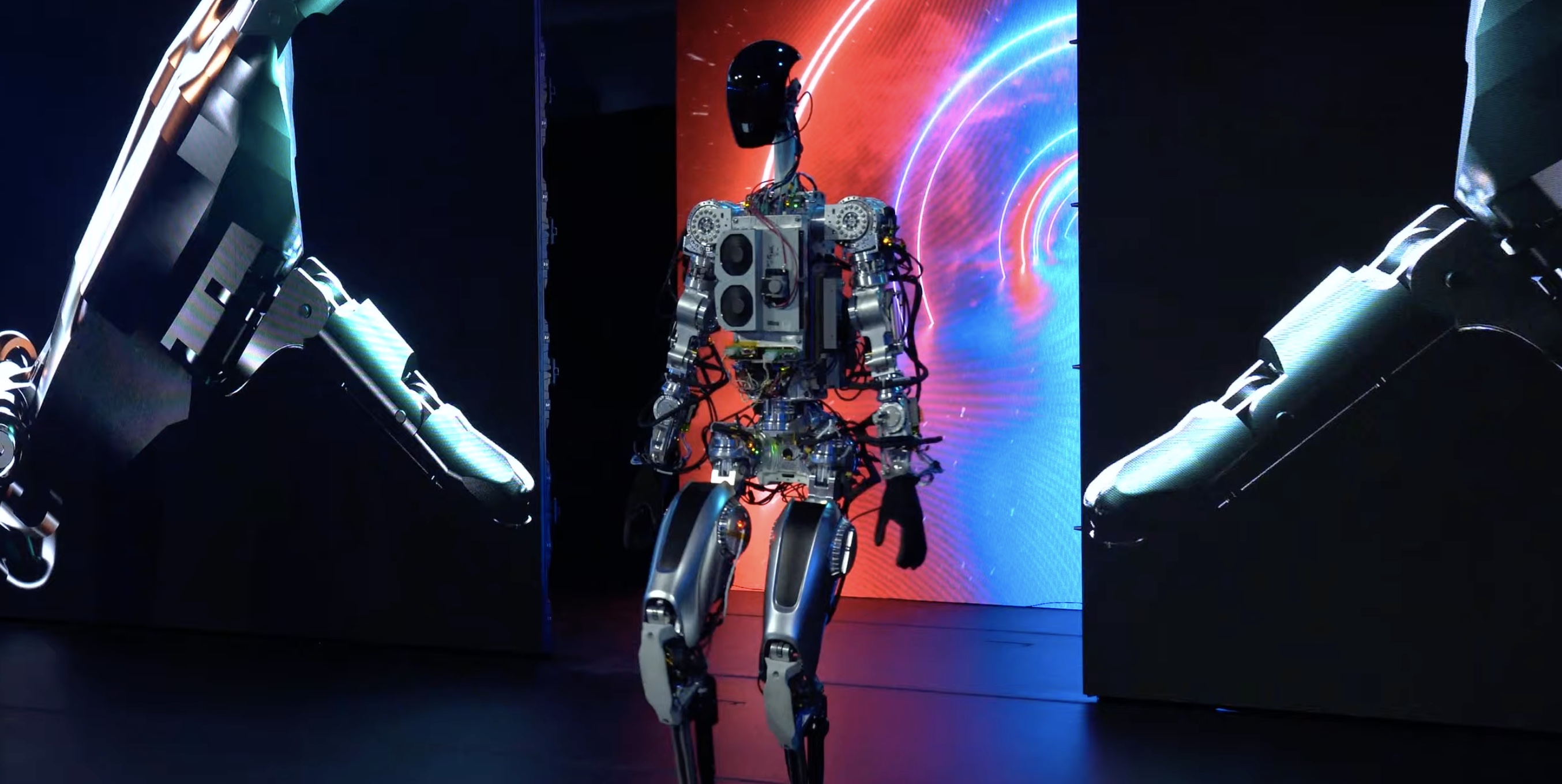 skrædder fejre Psykologisk Tesla unveils its humanoid robot for 'less than $20,000' | Electrek