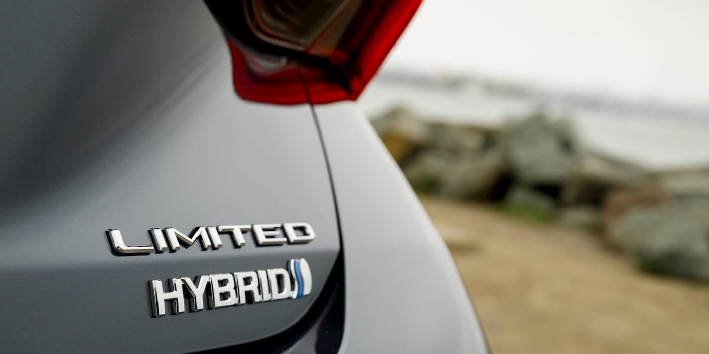 Toyota-Hybrid-1