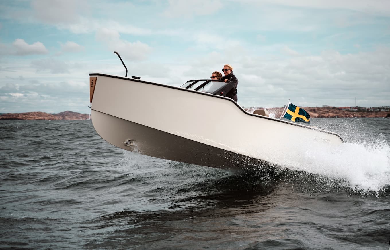 X Shore 1 unveiled, drastically cutting electric boat prices