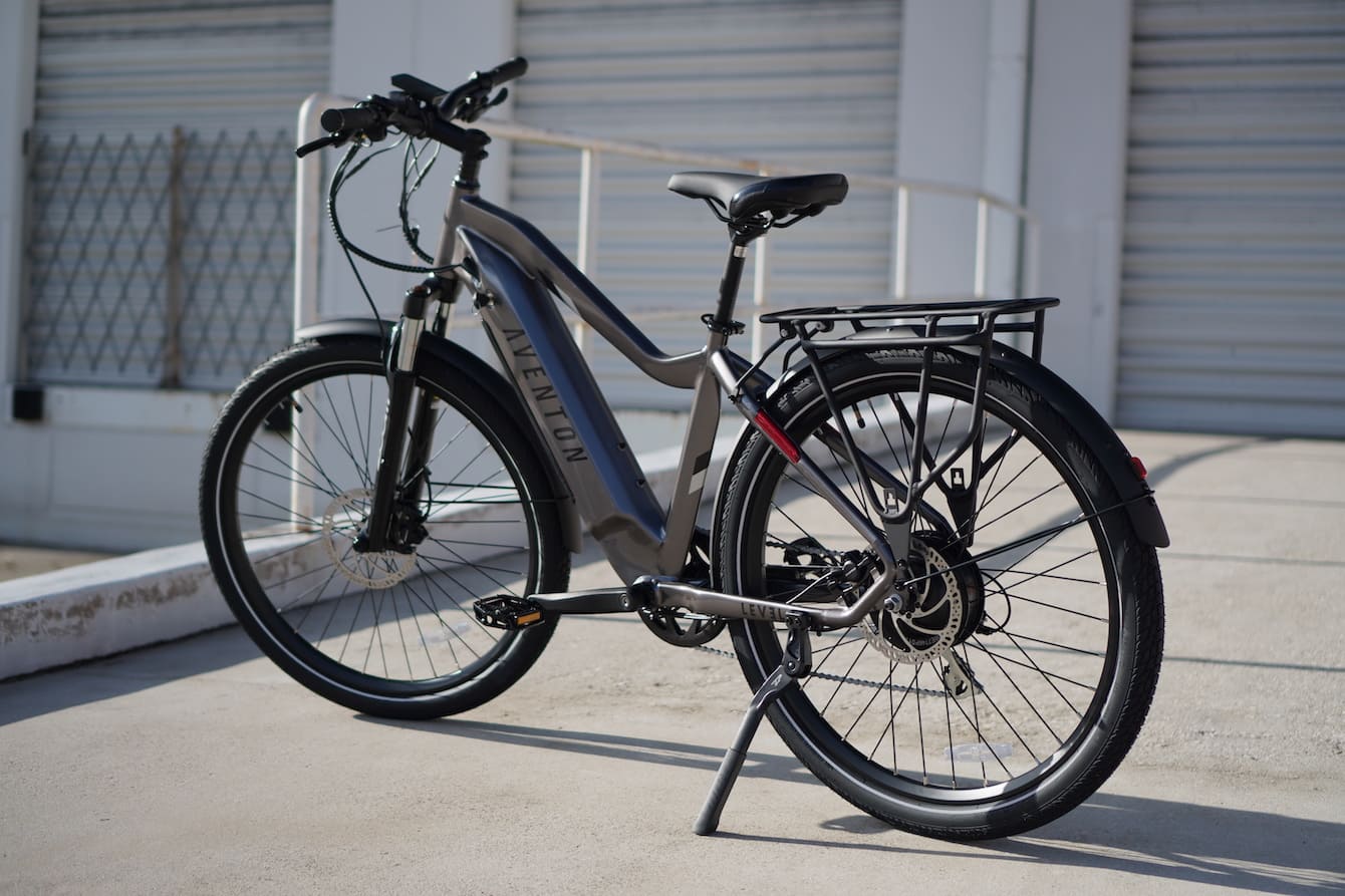 Aventon level commuter store ebike