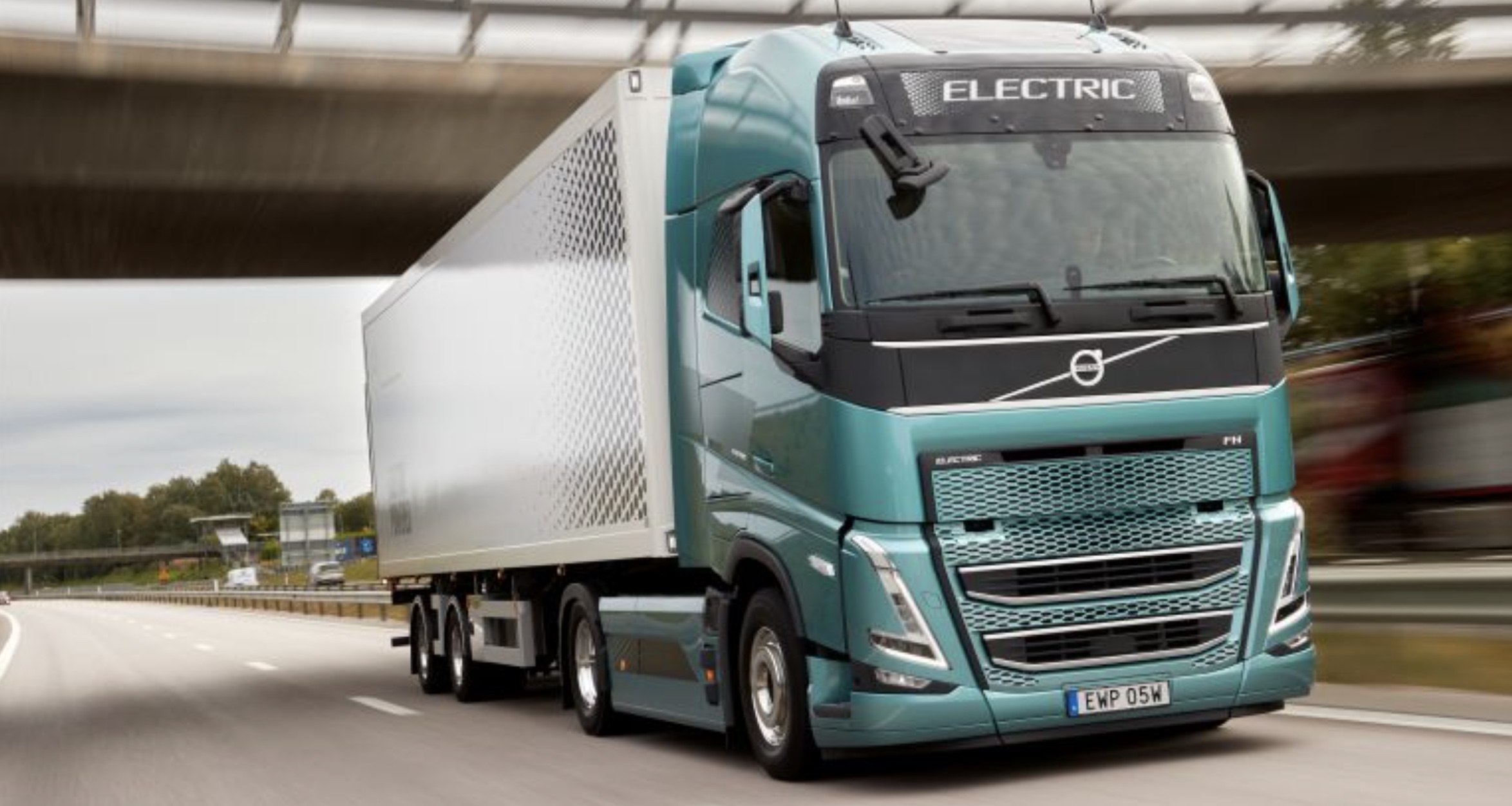 Amazon Orders 20 Electric Trucks From Volvo | Electrek