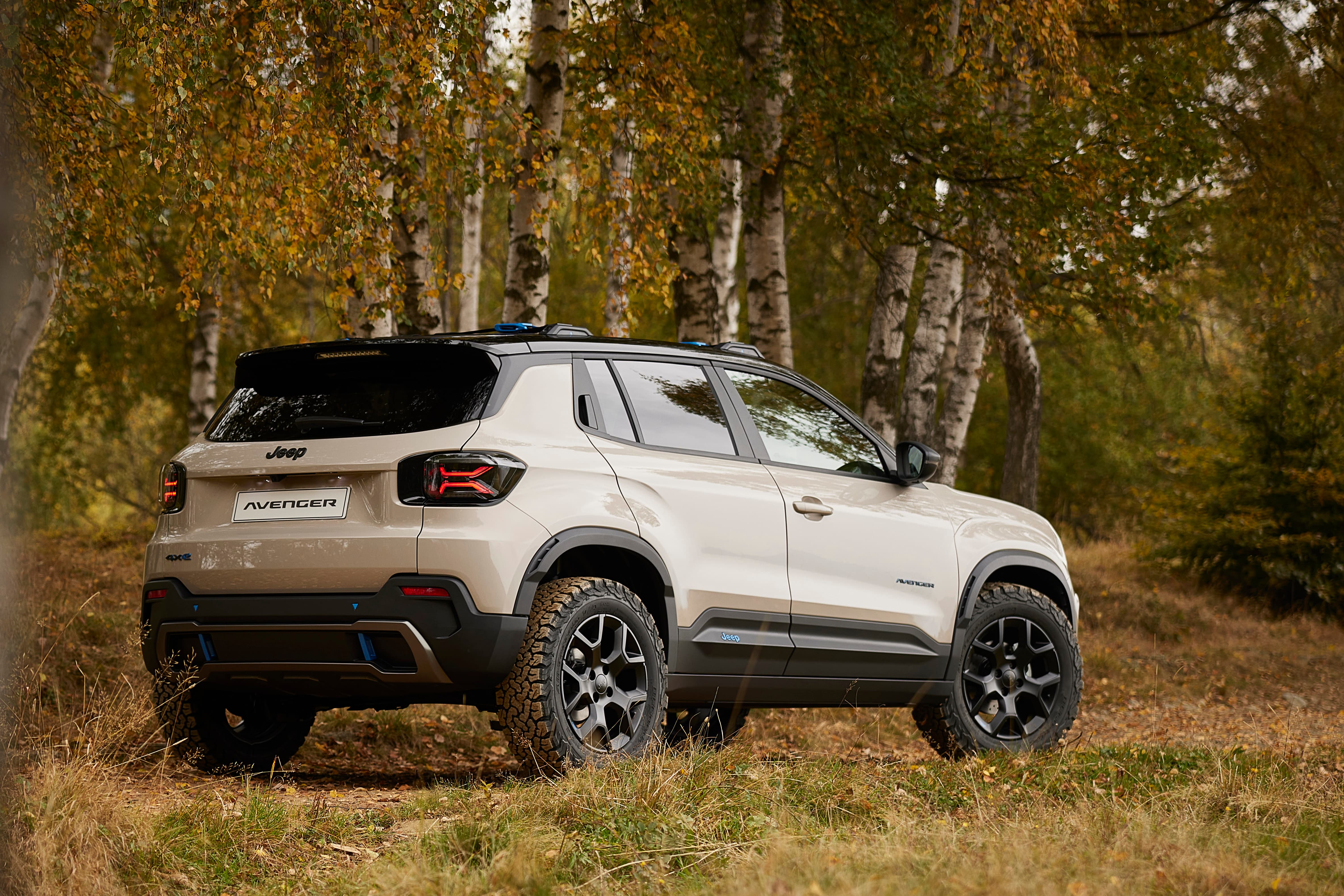 Jeep's fully electric Avenger Concept is built for off-roaders