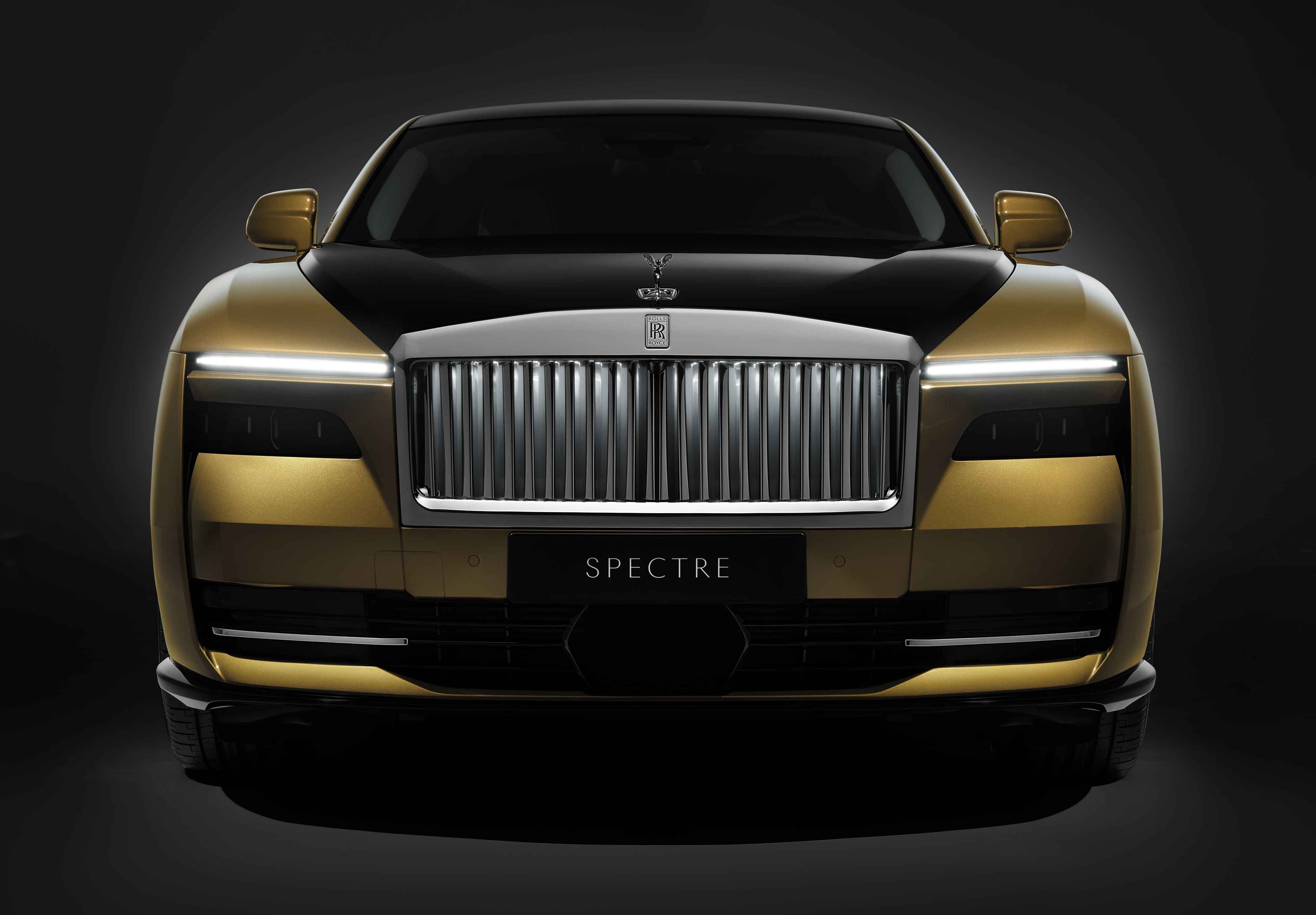 Rolls-Royce Spectre Review (2023)