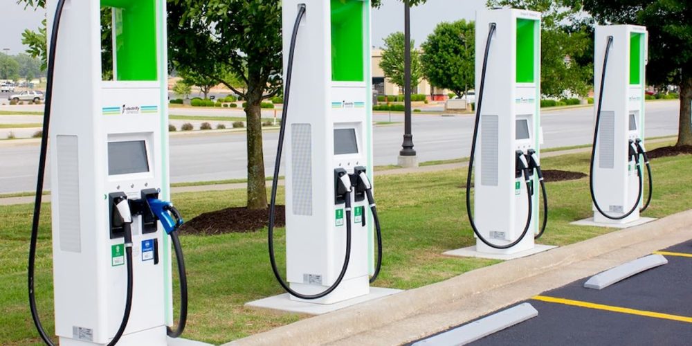 how-to-invest-in-electro-charging-stations-1