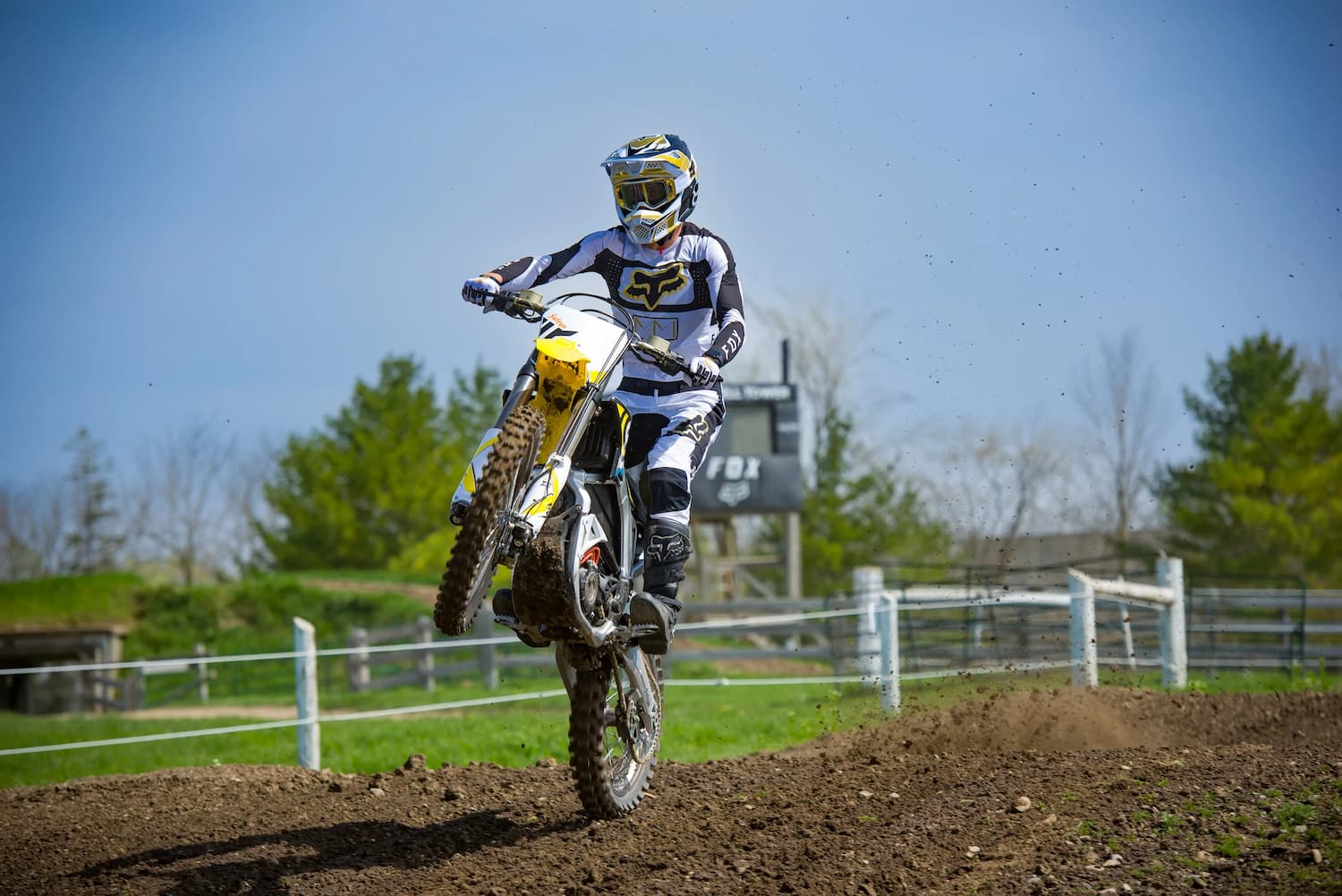 Sur Ron Storm Bee electric dirt bike gets first US arrival date set