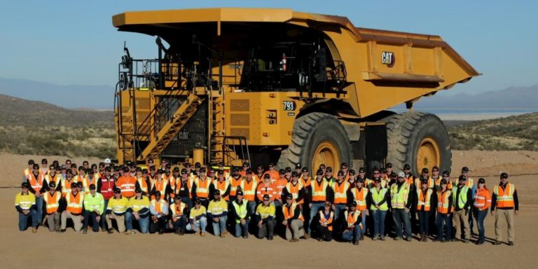 Caterpillar-electric-mining-truck