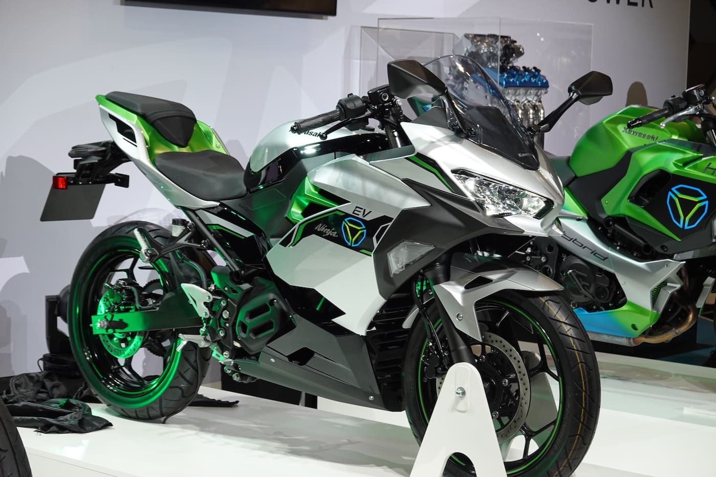 First look at electric Kawasaki Ninja and Kawasaki Z emotorcycles