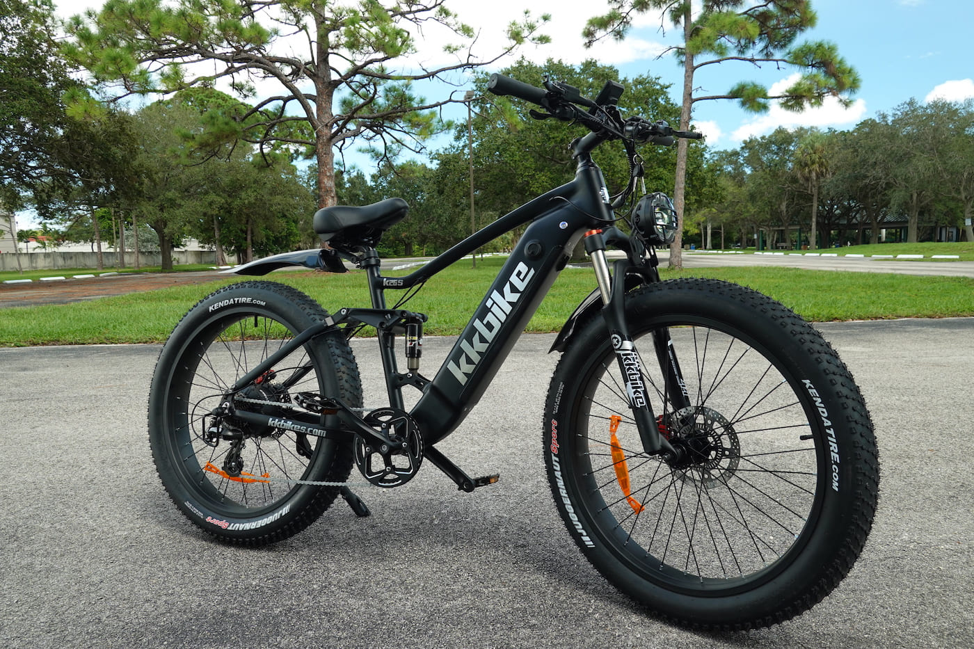 Sturdy dual suspension discount fat mountain bike