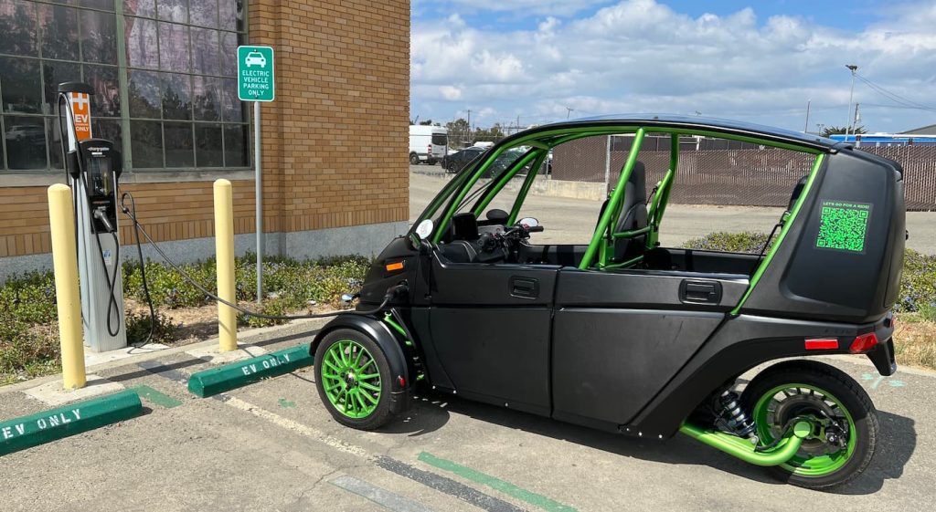 arcimoto FUV charging