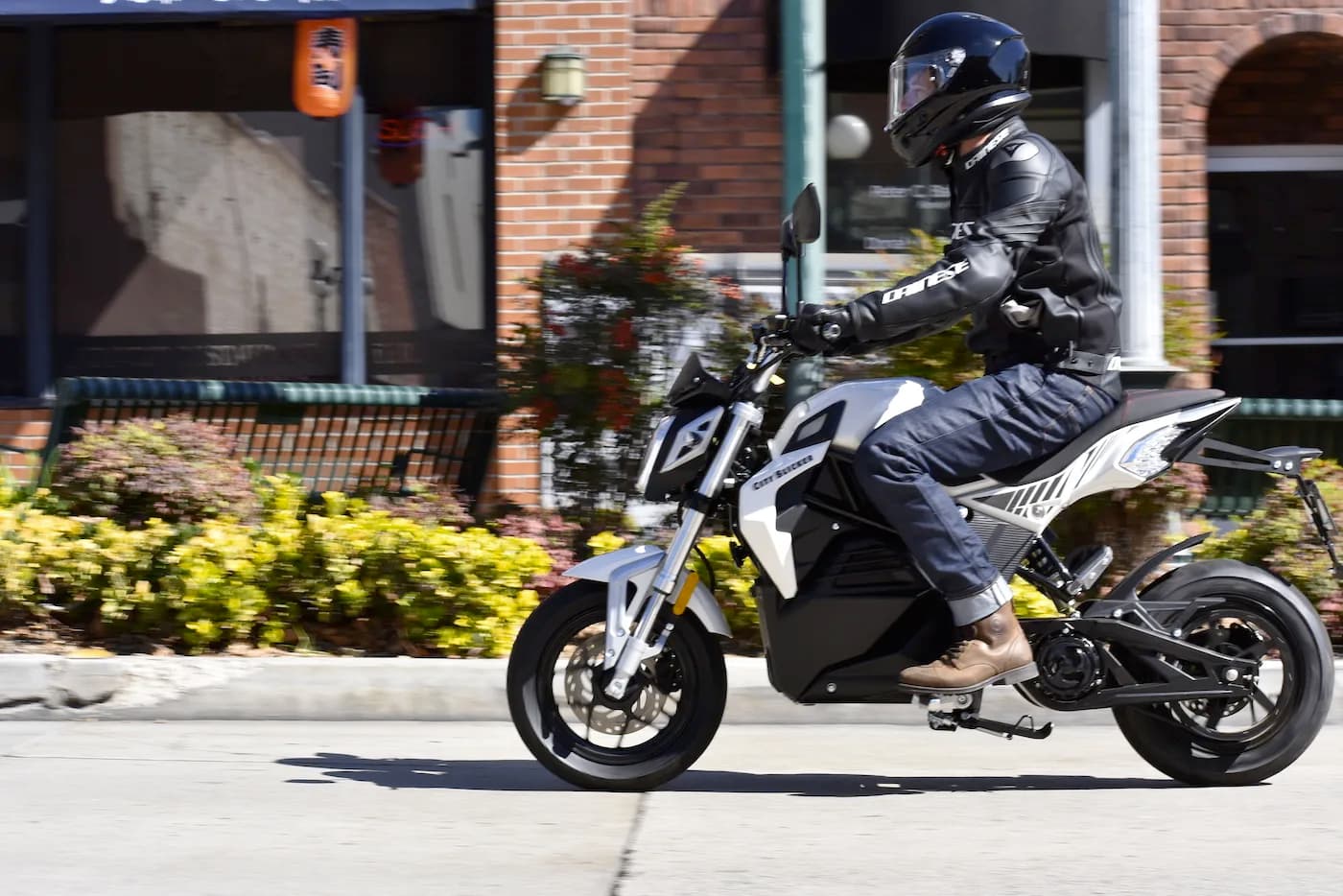 Low cost two online wheeler bike