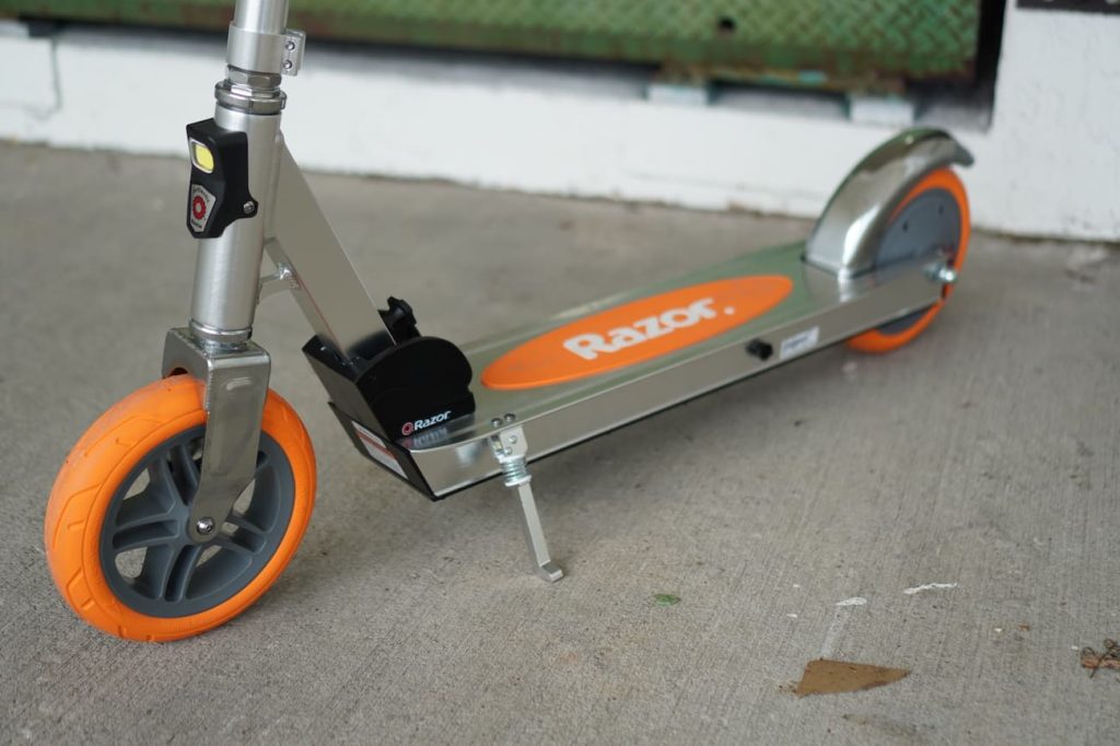 razor icon electric scooter