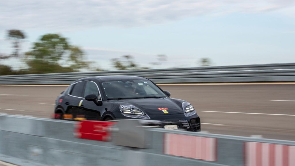 Porsche-Macan-EV-testing-1