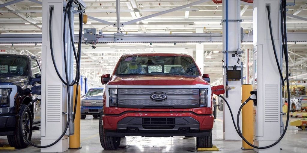 Ford-EV-dealer-program