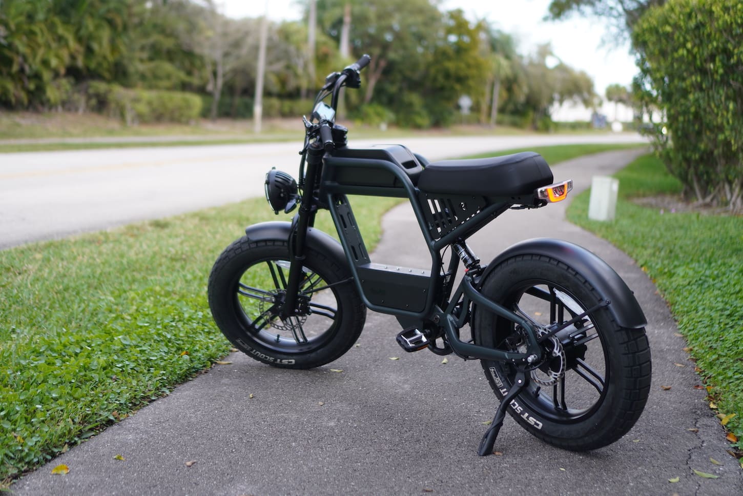 CleanTechnica Tested: The Ride1Up Revv1 Moped E-Bike - CleanTechnica