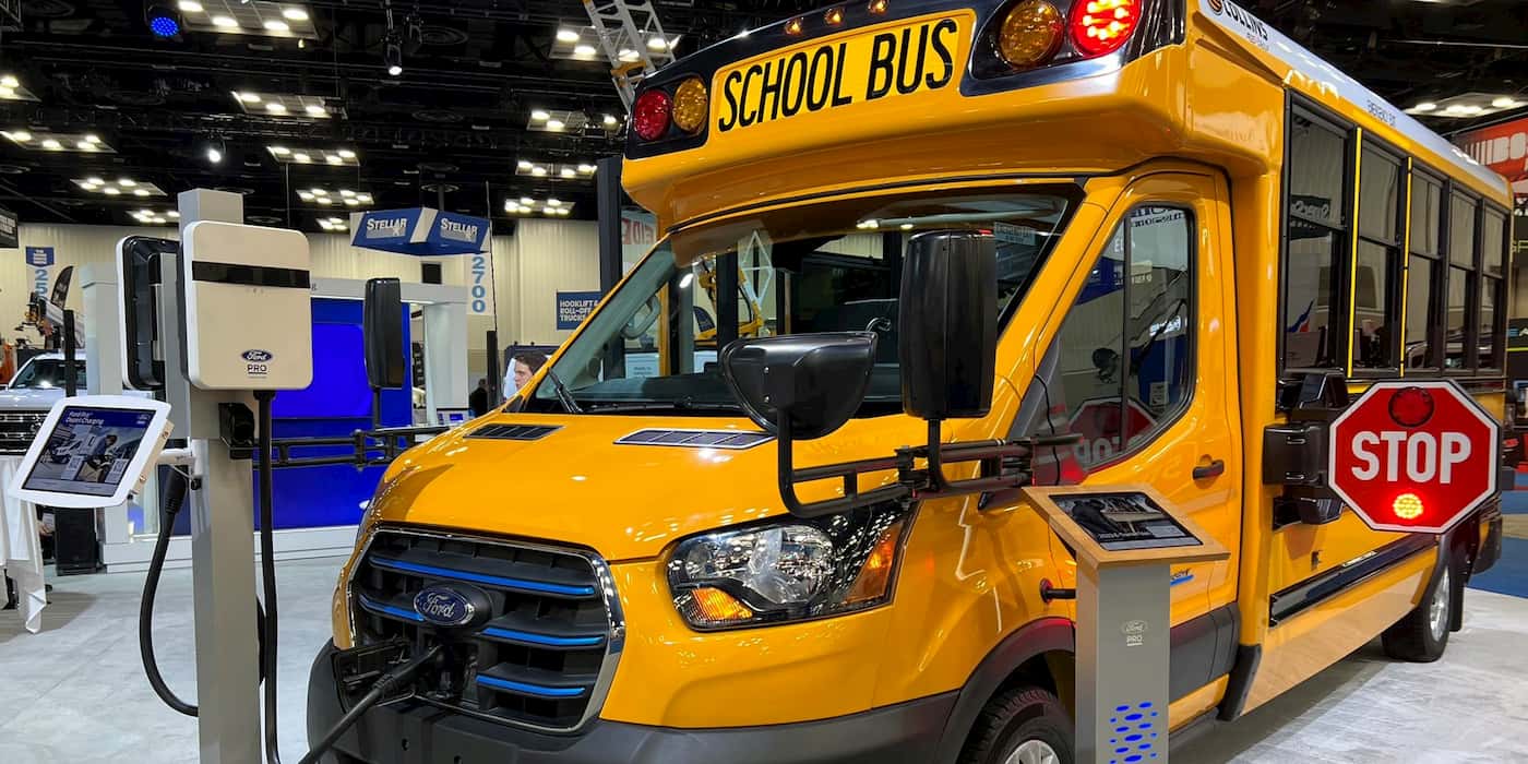 Ford-electric-school-buses