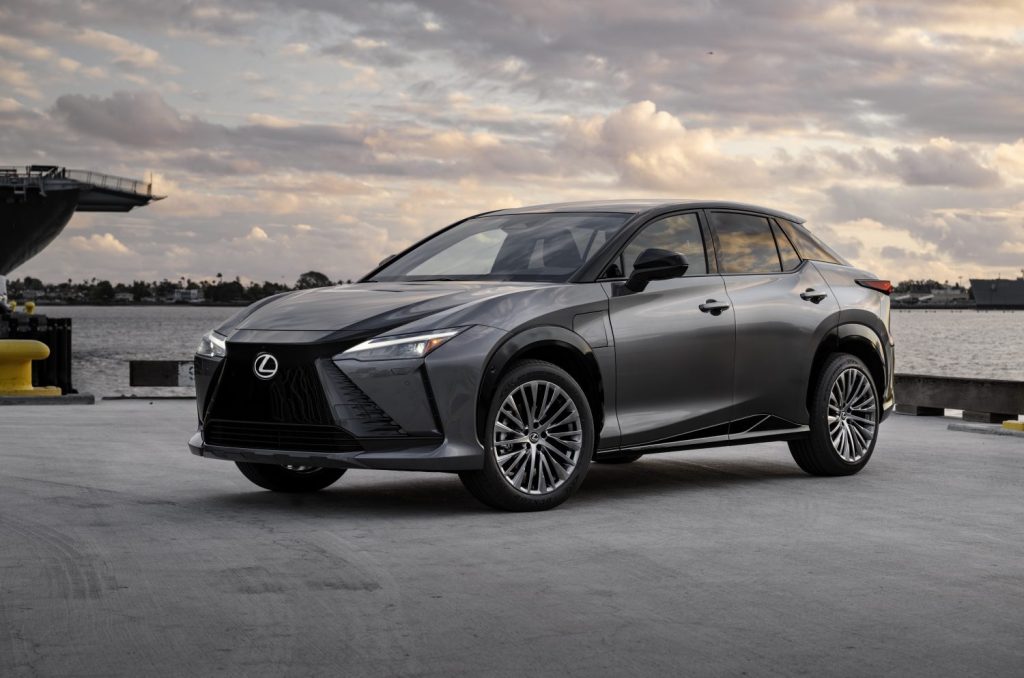 Lexus-RZ-450e-images