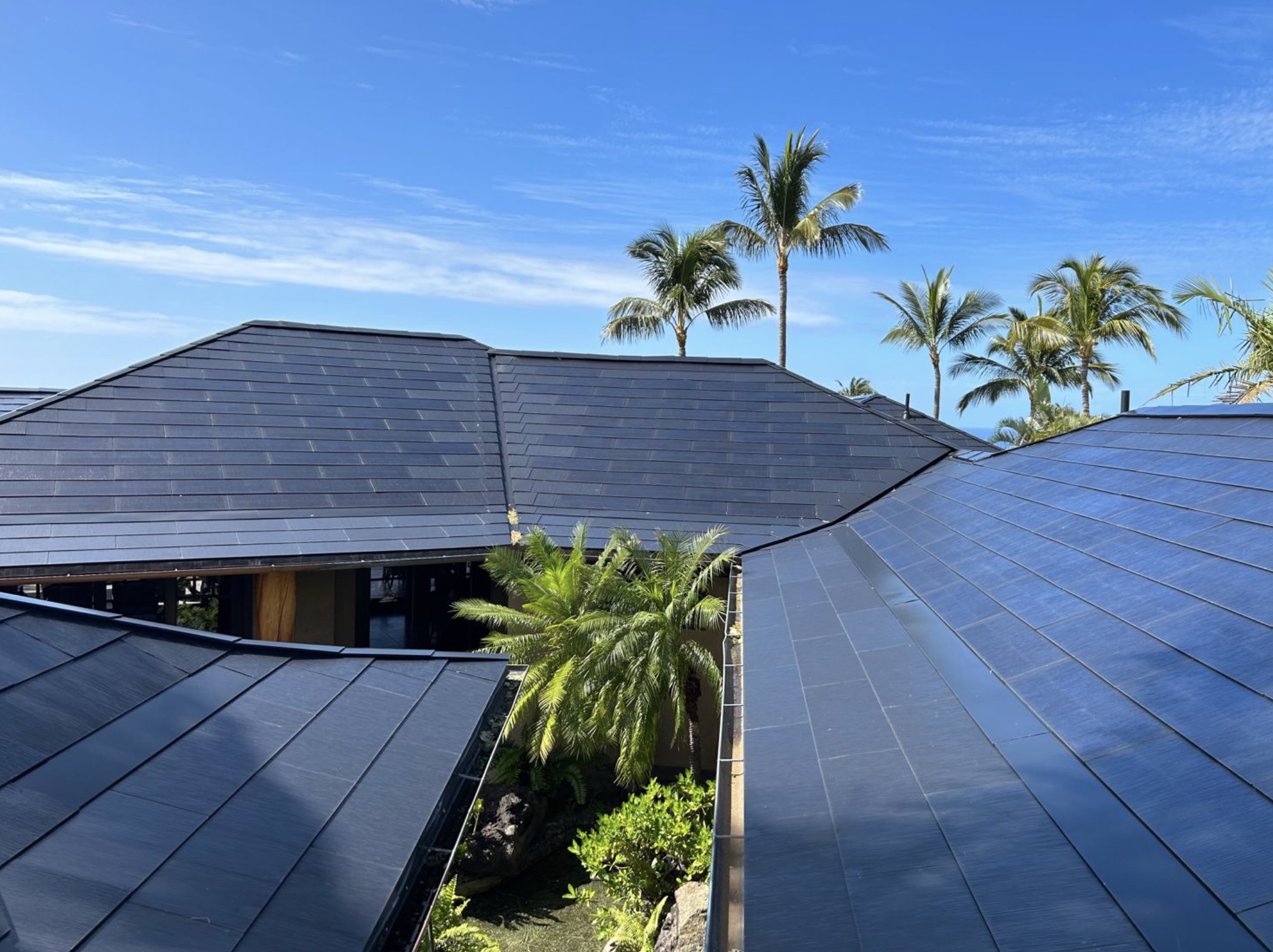 This incredible Tesla Solar Roof earns the owner 350 per month