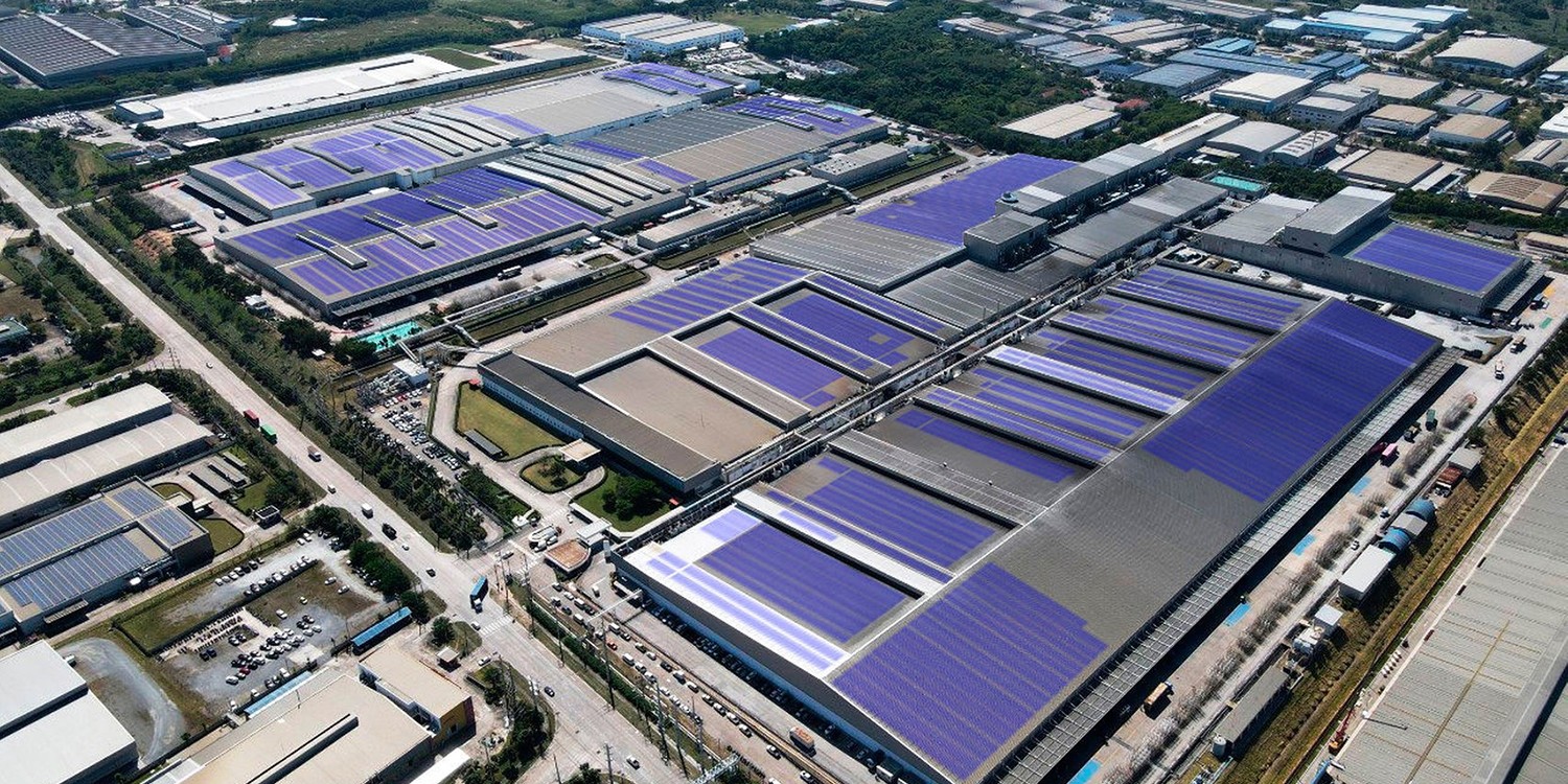 world's largest rooftop solar