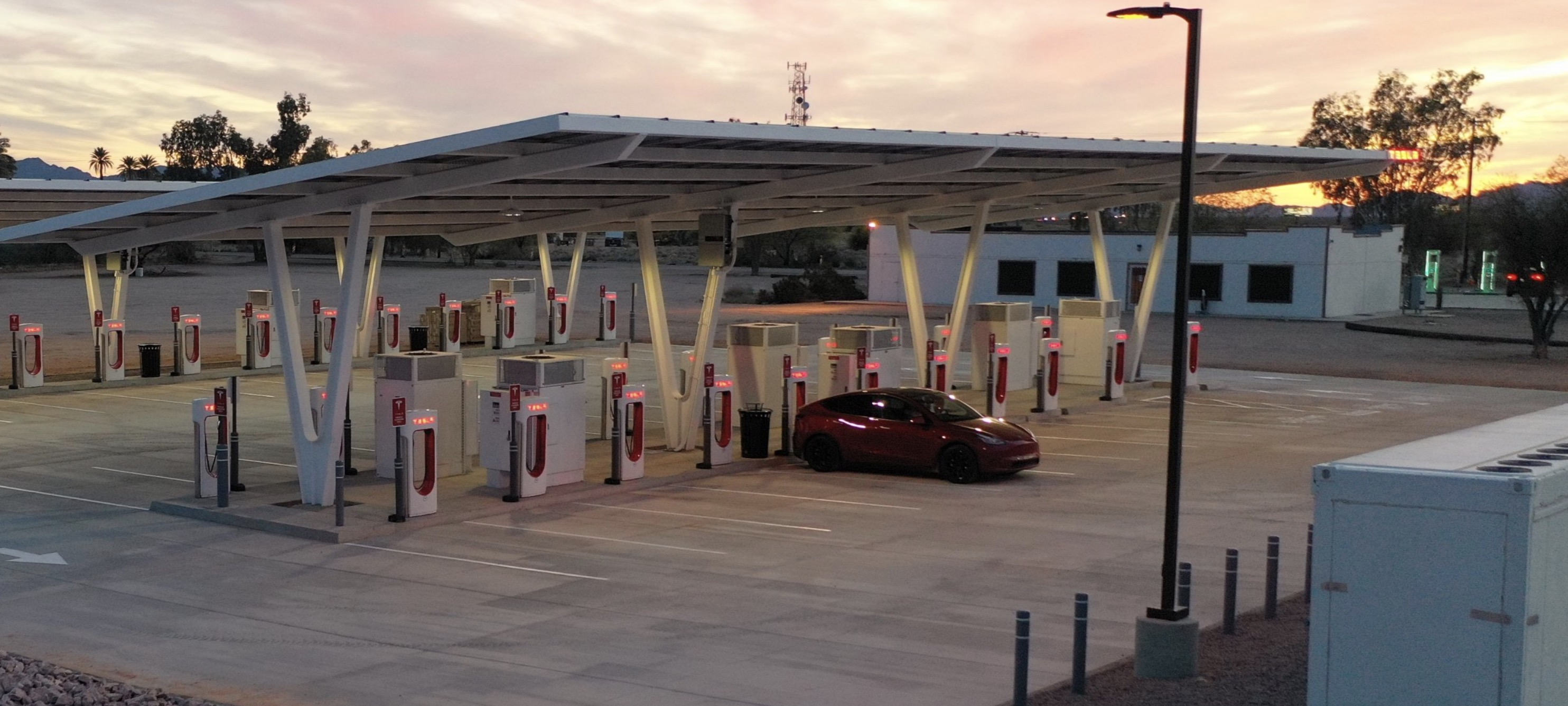 Tesla plans new world’s largest Supercharger, a glimpse at the future 