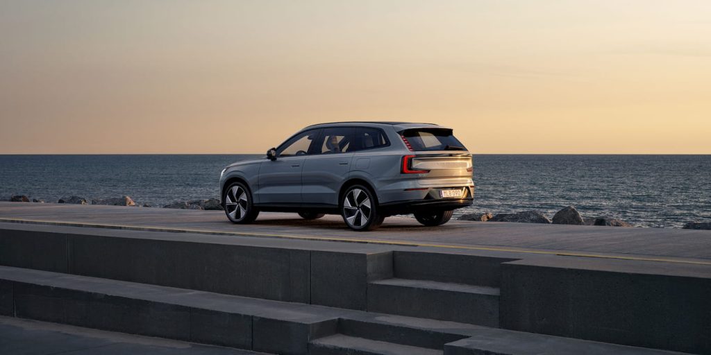 Volvo sales record