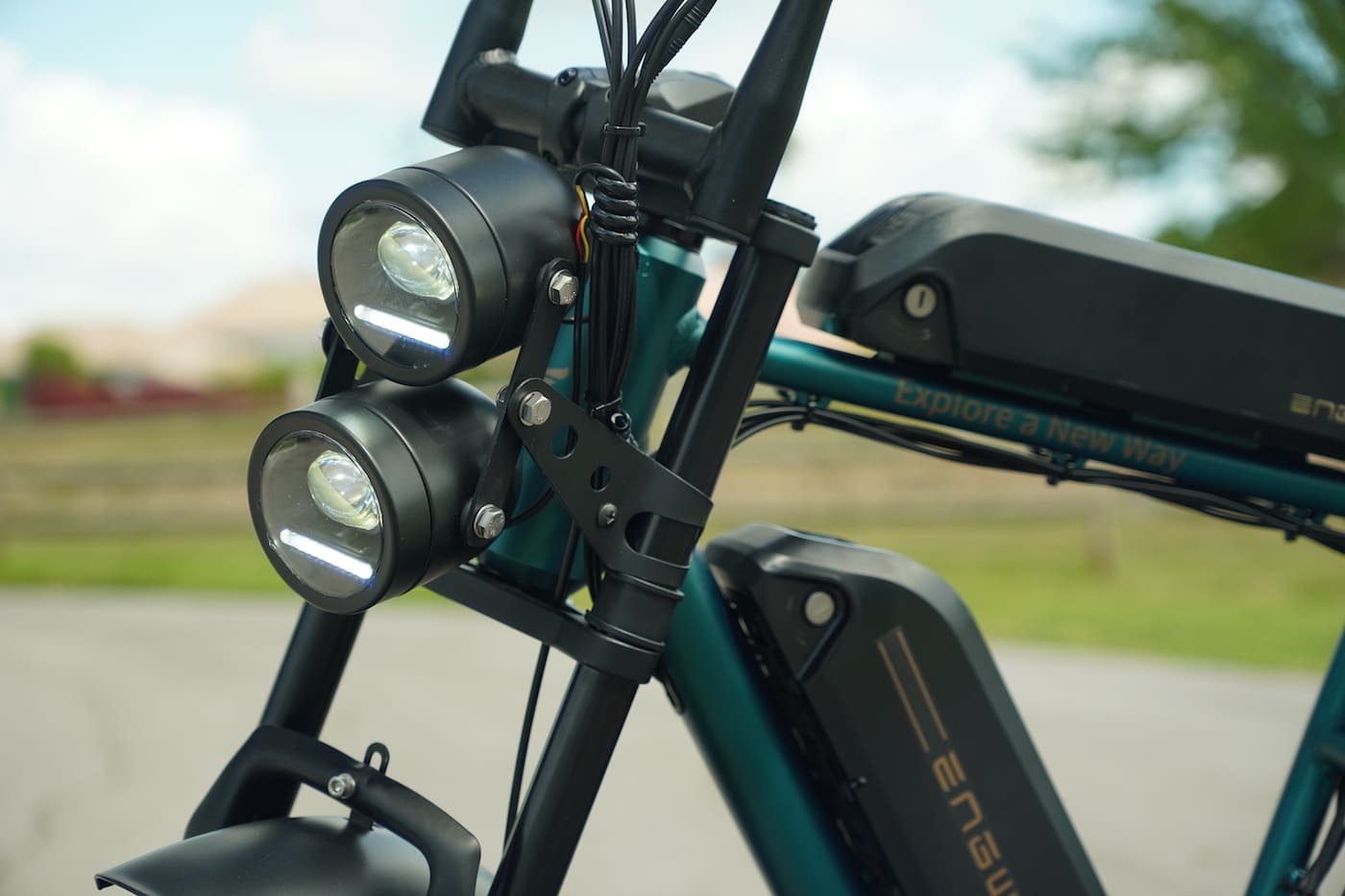 Engwe M20 review: Dual battery, dual suspension e-Moped! 