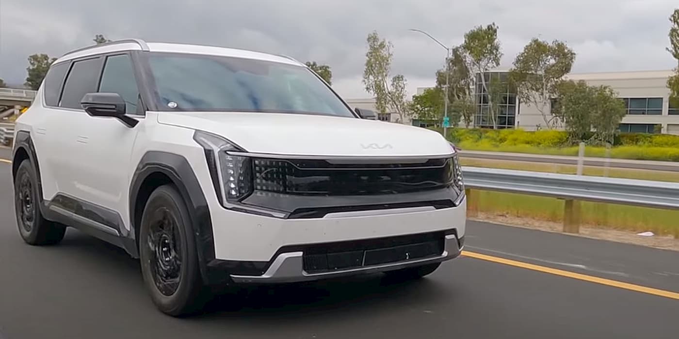 Kia EV9 Electric SUV Looks Even Bigger In New US Testing Video