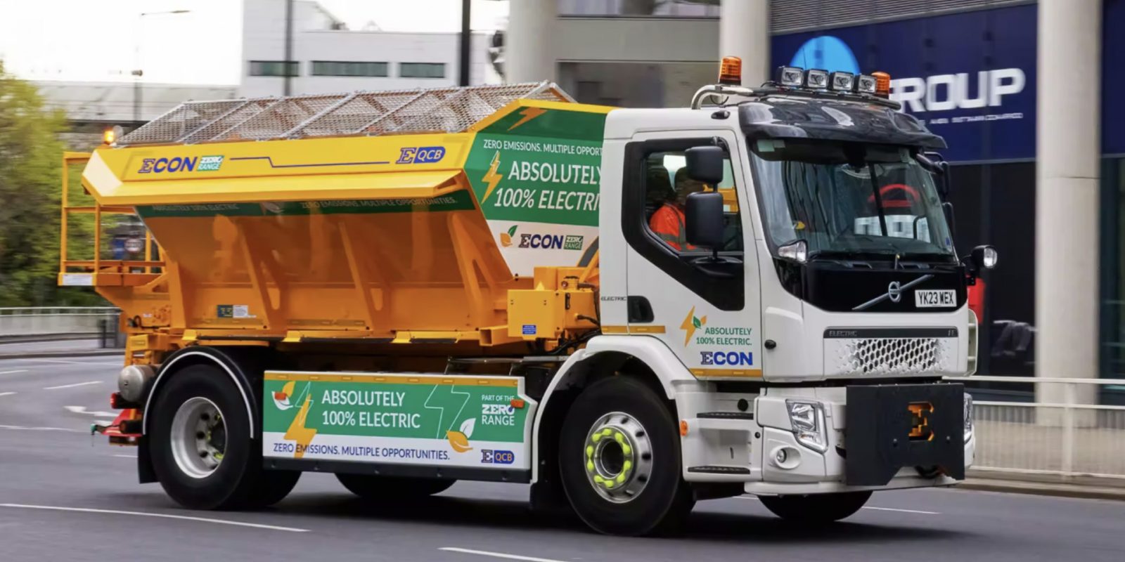 electric gritter truck