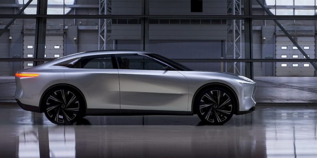 Infiniti-Tesla-electric-sedan