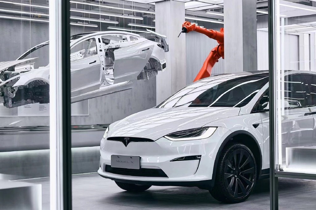 Tesla Secret Lab Tesla unveils new Giga Laboratory concept | Electrek