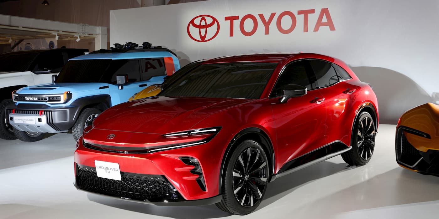 Toyota-delaying-electric-SUVs