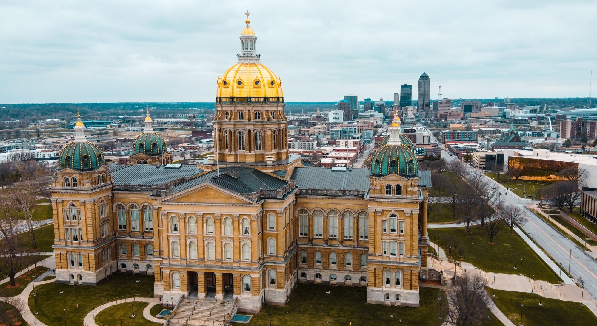 Iowa EVs now pay two taxes where gas cars only pay one | Electrek