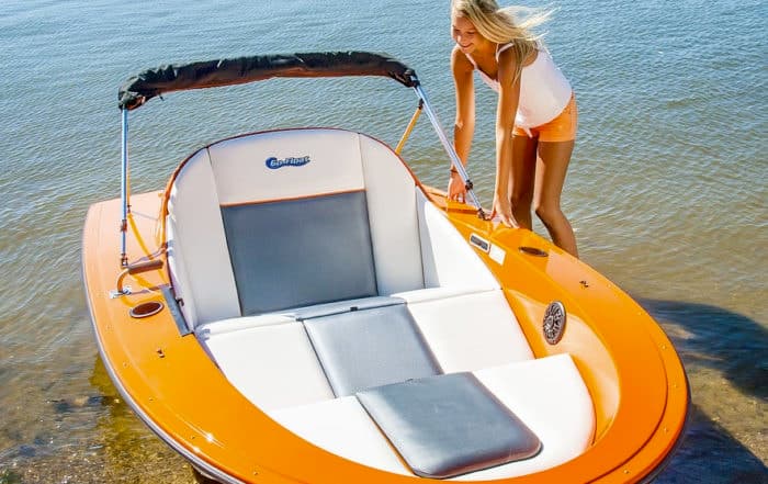 Top 3 Budget-Friendly Electric Boats to Start Your Collection 