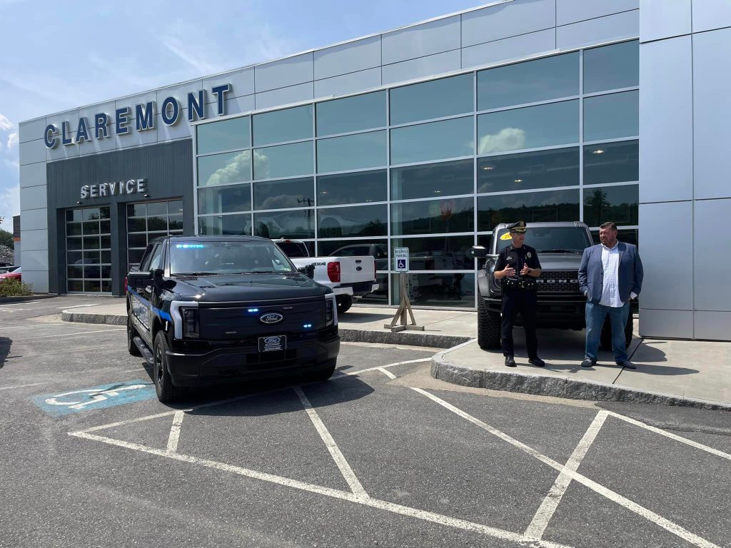 Ford-electric-police-trucks