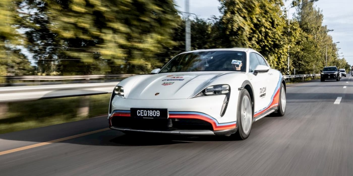 Porsche-Taycan-EV-record