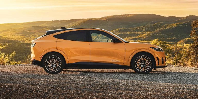 Ford-free-EV-charging