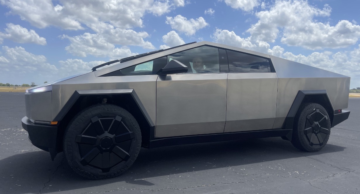 Tesla cybertruck store production model