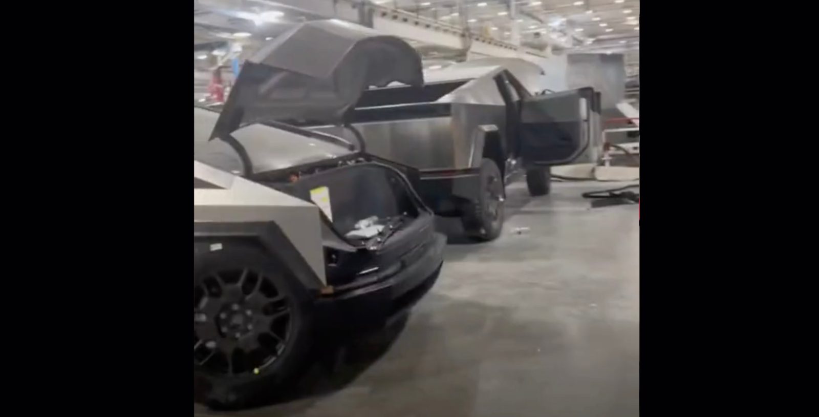 Tesla Cybertruck frunk hero leaked - Auto Recent