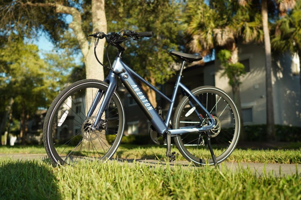 aventon-soltera-2-review-16.jpg?quality=82&strip=all&w=1024