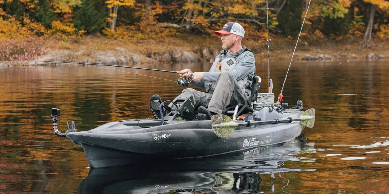 This motorized kayak can drive itself