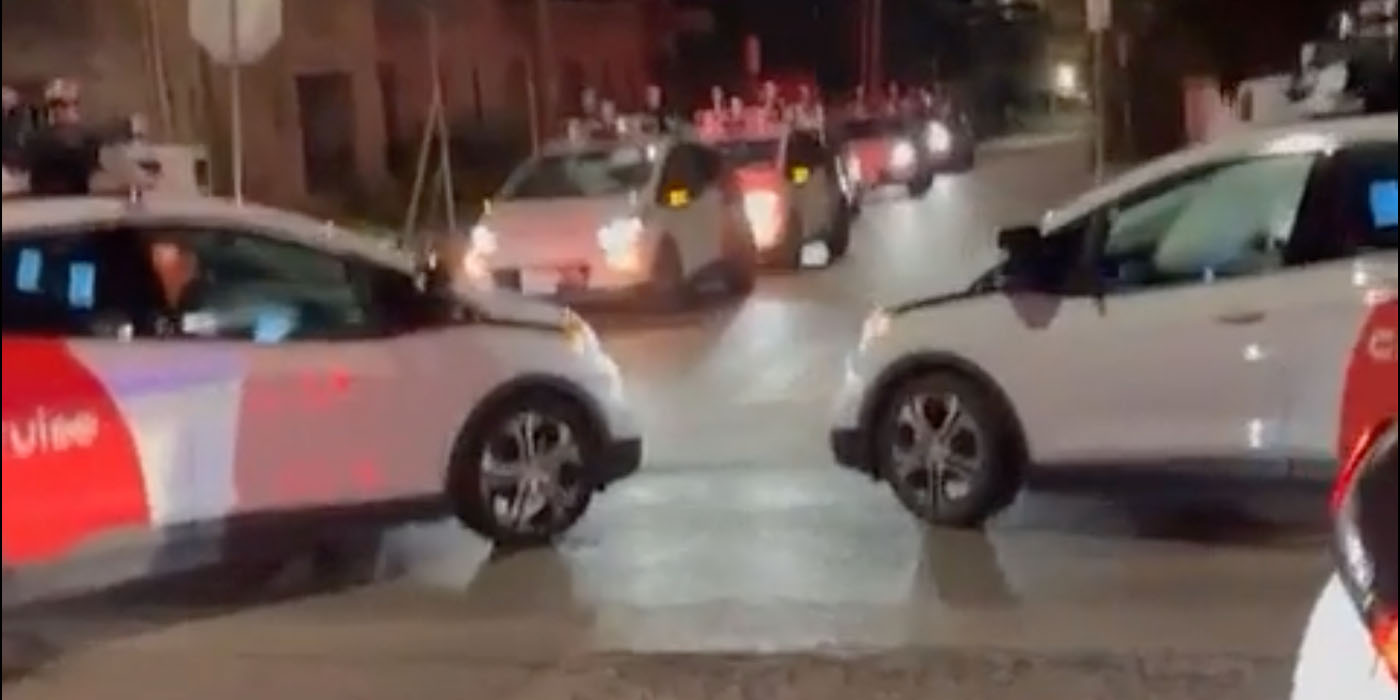 Cruise's robotaxis created a traffic jam in Austin, what went wrong?