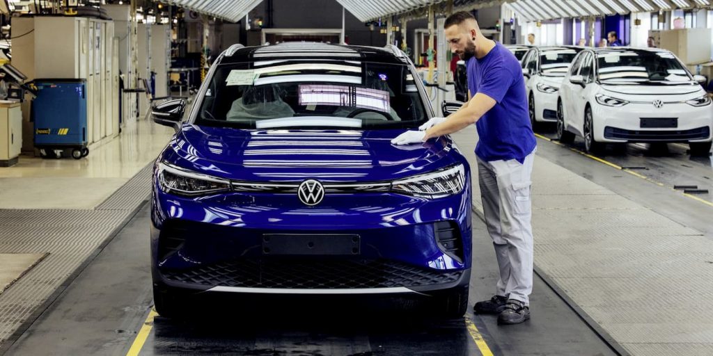 Volkswagen-Электромобили-рабочиеместа