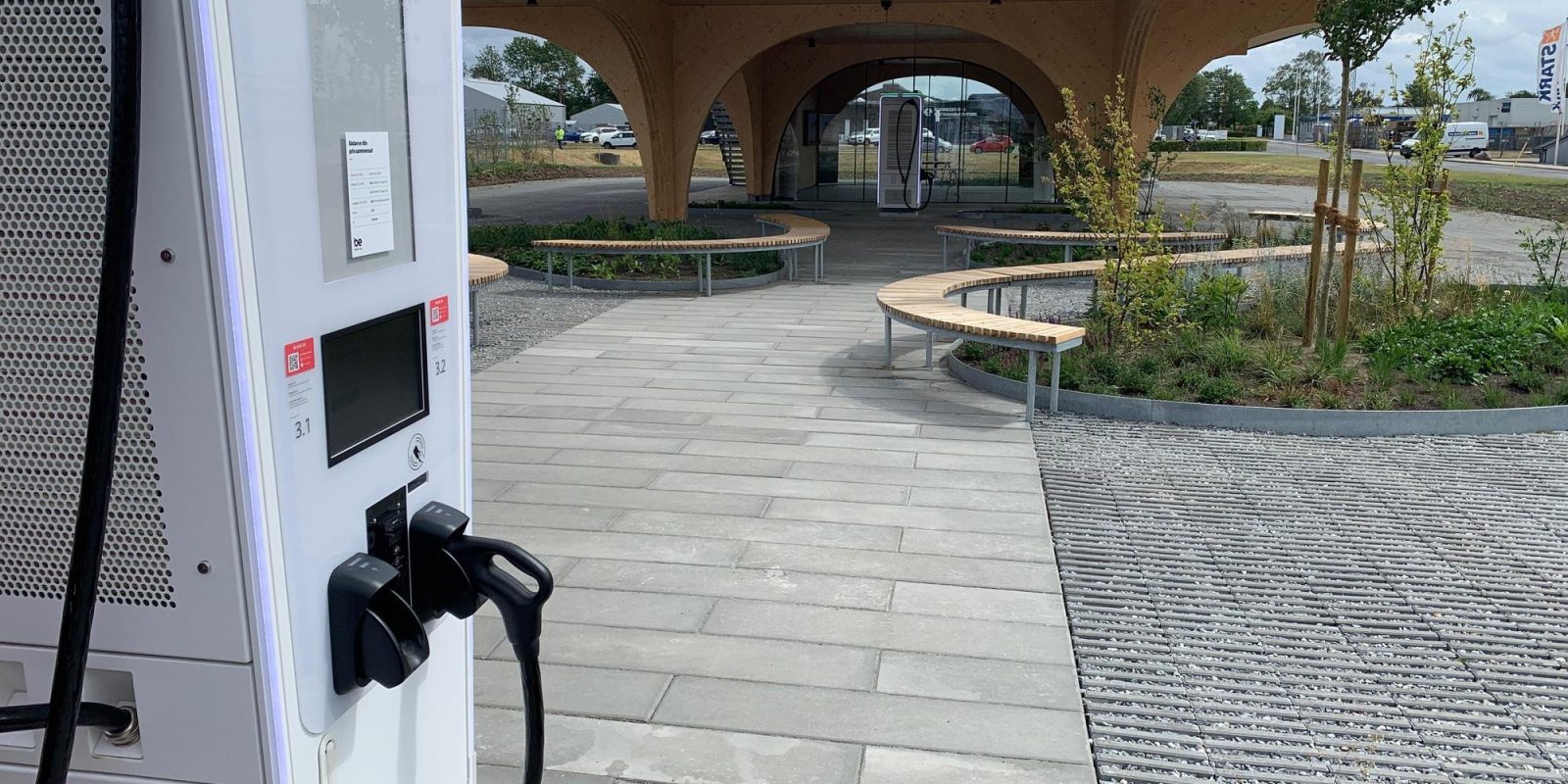 EV fast charging station