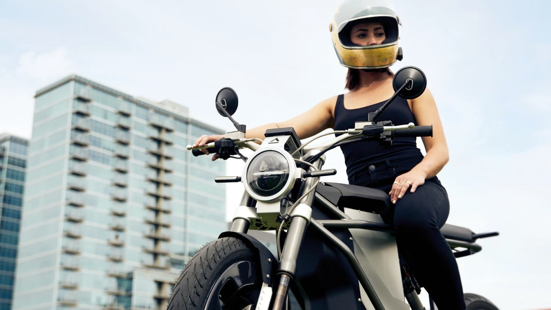 Girl top electric motorcycle