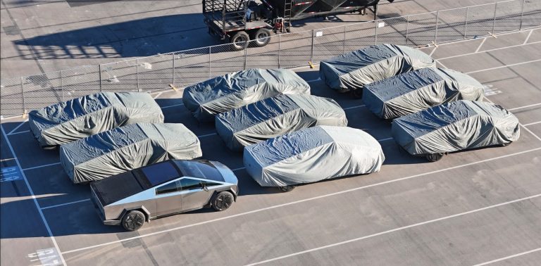 Tesla Cybertruck fleet