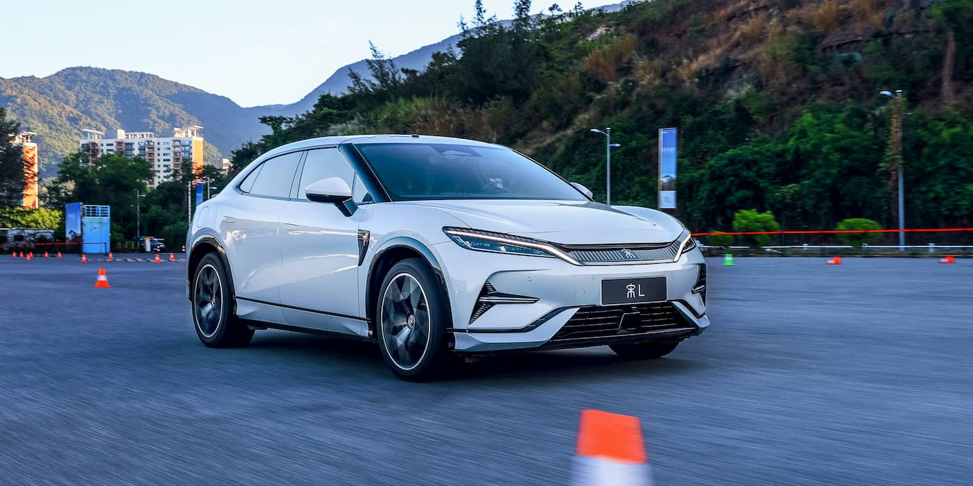 Byd Launches Song L Suv Starting At K To Rival Tesla Model Y Techno Blender