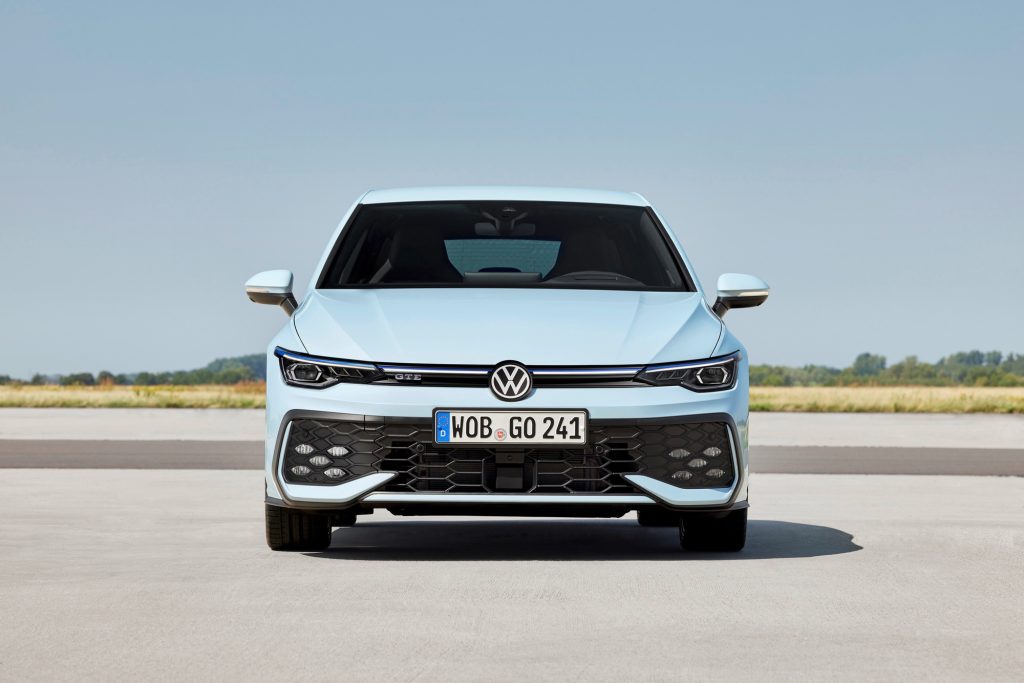 Volkswagen Golf GTE Review 2024