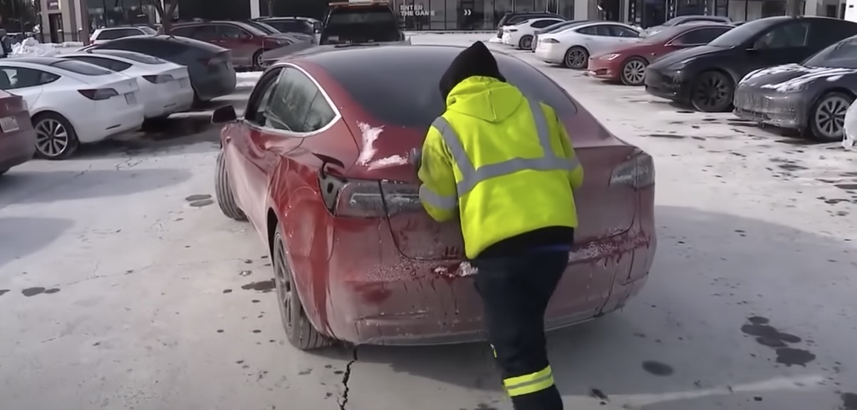 Dead Tesla Cars Pile Up At Chicago Superchargers In Extreme Cold - E ...