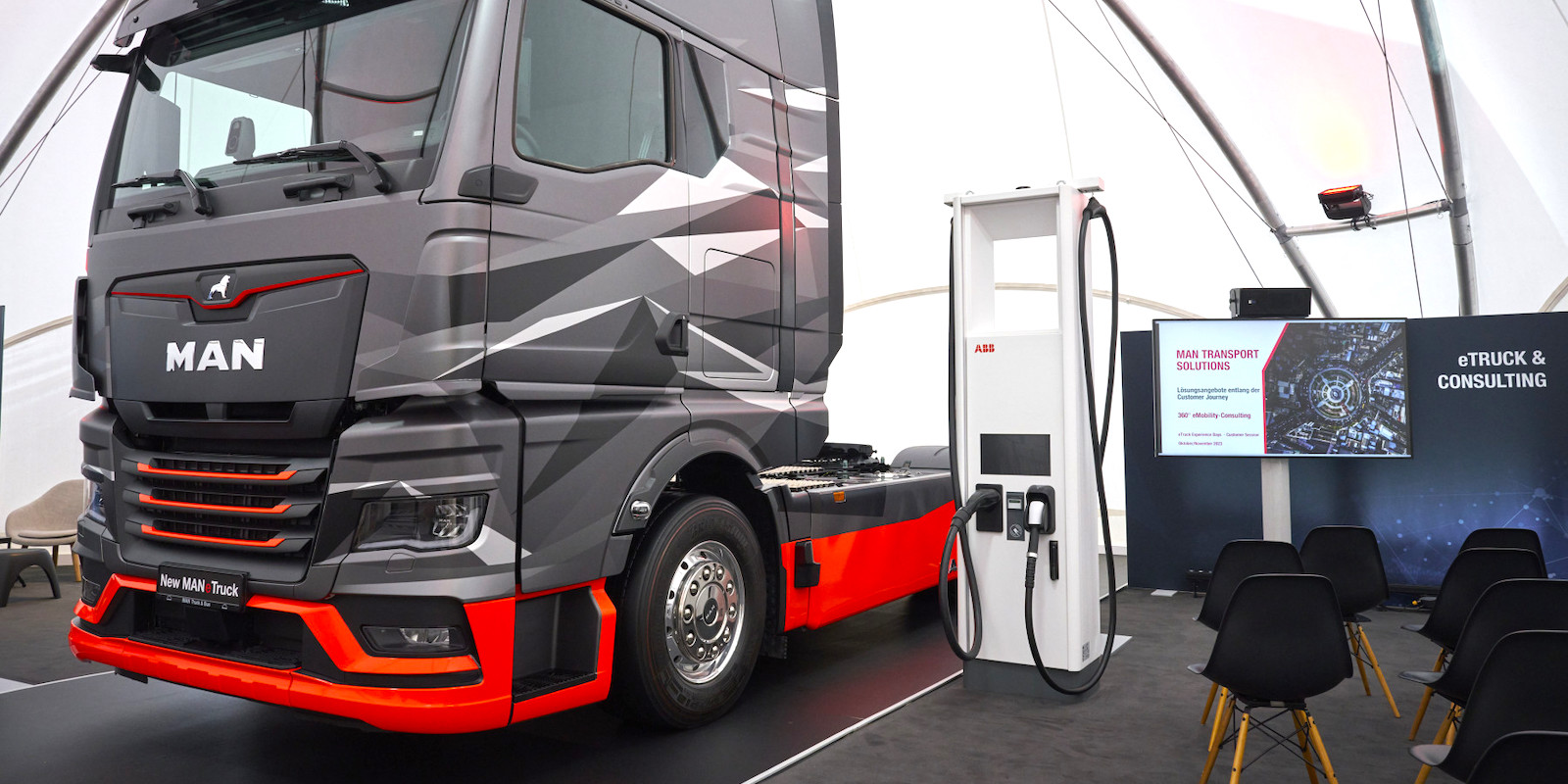 Megawatt charging and more: MAN and ABB E-mobility announce R&D cooperation